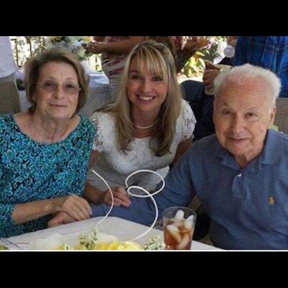 Meet your Posher, Jackie - Picture 3 of 7